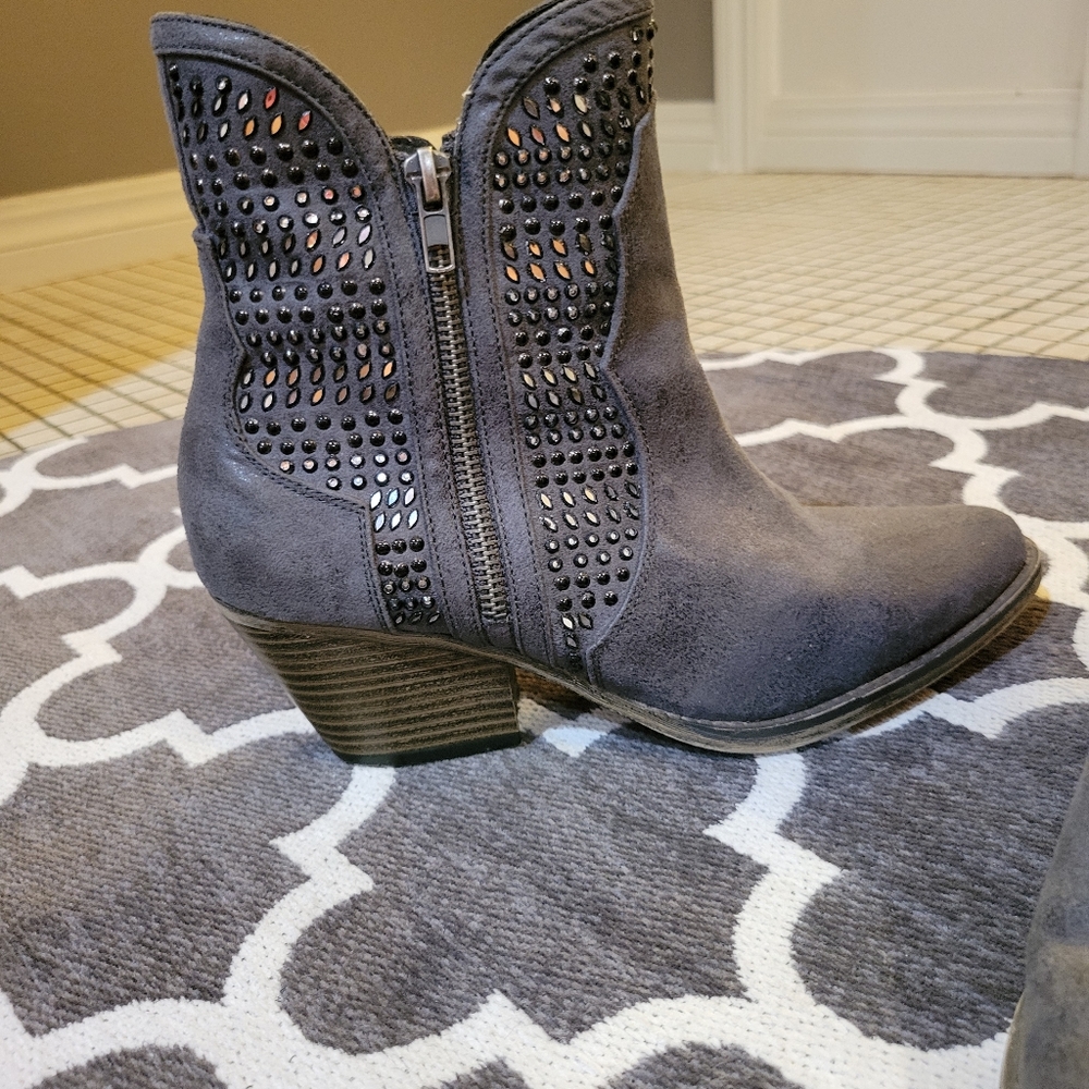 Bootie - Picture 3 of 3